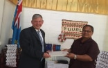 The Governor General of Tuvalu, the Hon. Iakoba Italeli, receives the credentials of the Swiss Ambassador, Funafuti, 17 October 2016 ©FDFA